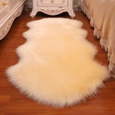 Faux Fur Carpet - Luxuriously Soft Sheepskin Rug