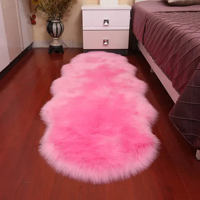 Faux Fur Carpet - Luxuriously Soft Sheepskin Rug