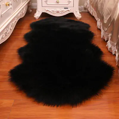 Faux Fur Carpet - Luxuriously Soft Sheepskin Rug