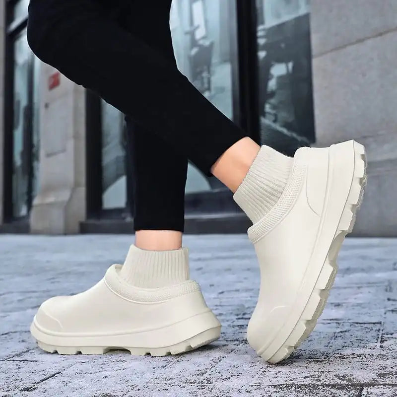 SockClogs™ - Comfortable Weatherproof Clogs with Non-Slip Sole