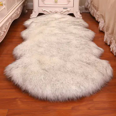 Faux Fur Carpet - Luxuriously Soft Sheepskin Rug