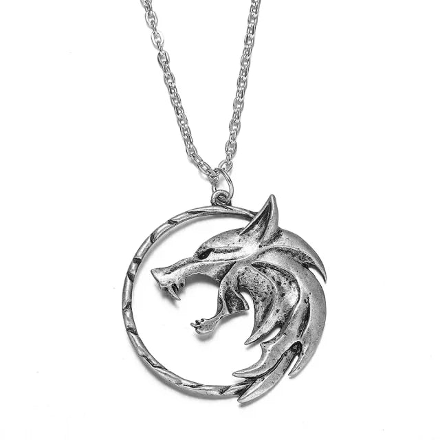 Wild Hunt Round Necklace - Intricate Wolf Head Pendant - Durable & High-Quality - 3.6cm Pendant Size - 50cm Link Chain