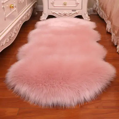 Faux Fur Carpet - Luxuriously Soft Sheepskin Rug