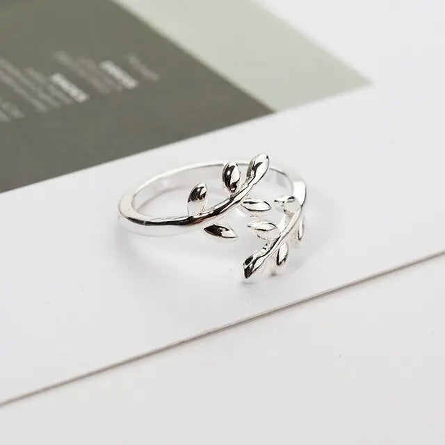 Olive Grove Leaf Ring - Adjustable Knuckle Ring with Intricate Leaf Design