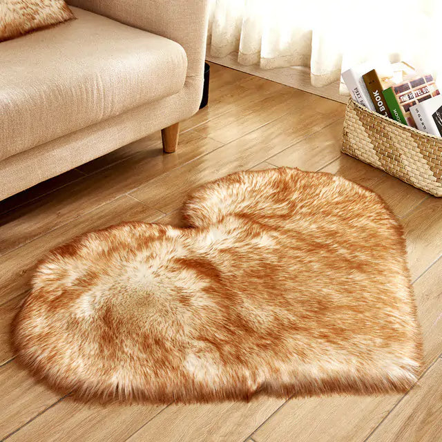 Heart Shaped Fluffy Rug - Soft and Versatile Faux Sheepskin Area Rug