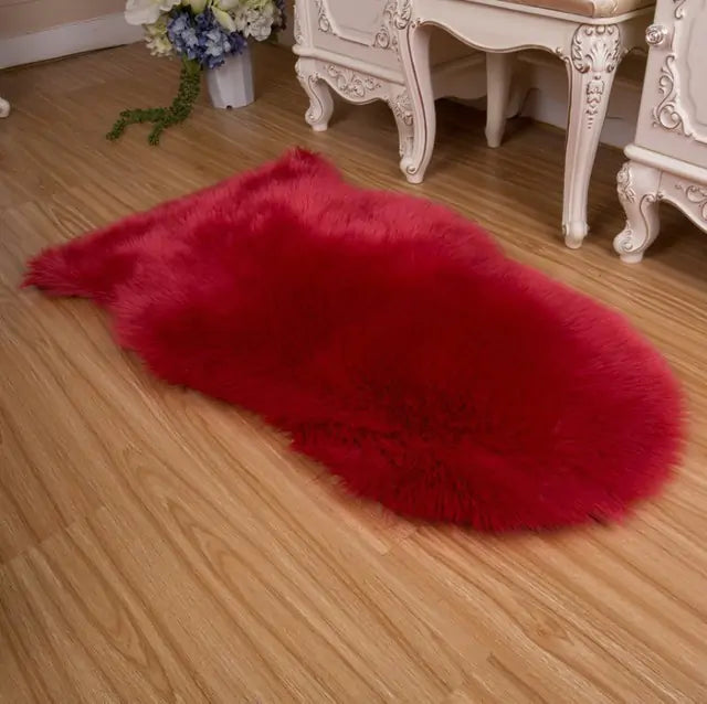 Faux Fur Carpet - Luxuriously Soft Sheepskin Rug