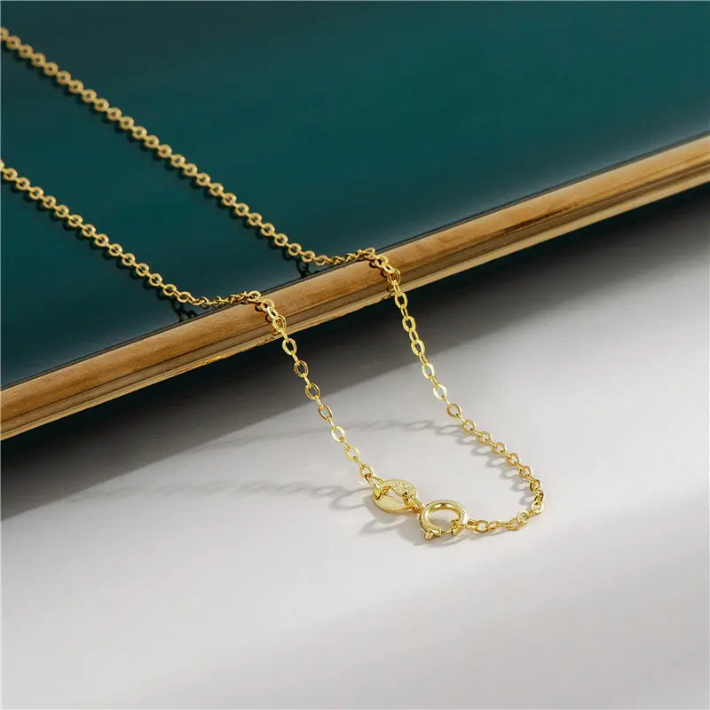 18K Gold Plated Sparkling Necklace - Elegant & Durable